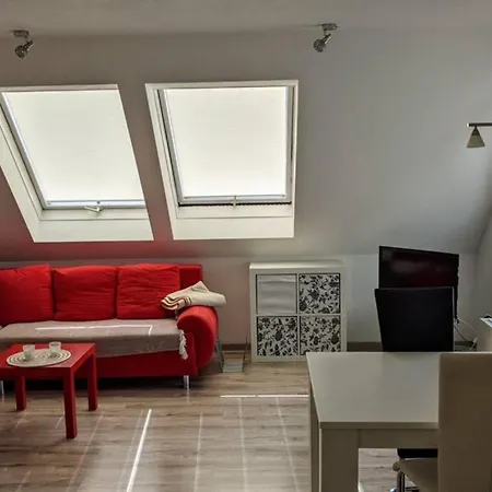 Helle Wohnung Mit Eigenem Pkw - Stellplatz *