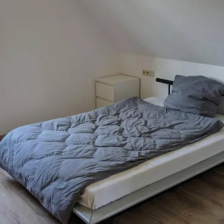 Helle Wohnung Mit Eigenem Pkw - Stellplatz Nuertingen