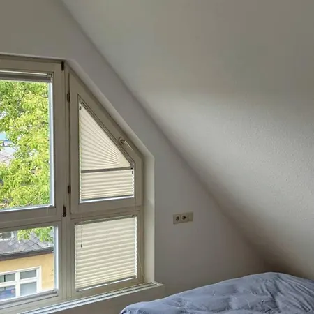 Helle Wohnung Mit Eigenem Pkw - Stellplatz Nuertingen